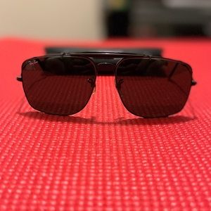 Ray-Ban Large 62-14 metal frame and glass unisex sunglasses in great condition.